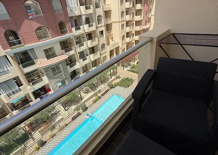 Apartment Stylish European With Pools & Access Hurghada